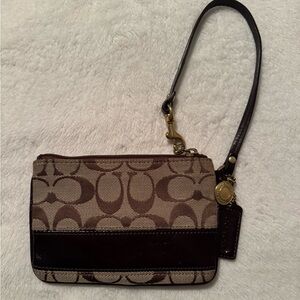 Vintage Coach Signature Wristlet in Brown